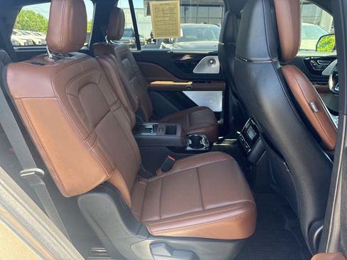 Used 2021 Lincoln Aviator Grand Touring w/ Equipment Group 302A AWD/4WD image 35