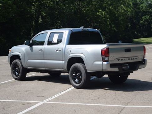 Used 2023 Toyota Tacoma SR AWD/4WD image 22