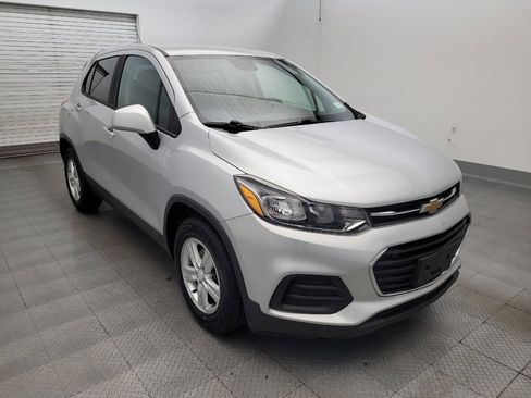 Used 2020 Chevrolet Trax LS w/ Tint and Cruise Package FWD image 13