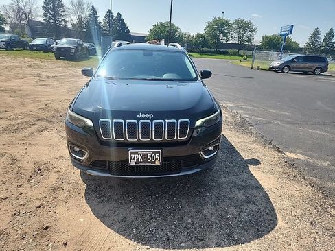 Used 2019 Jeep Cherokee Limited w/ Trailer Tow Group AWD/4WD image 2