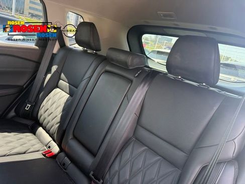 Used 2021 Nissan Rogue Platinum AWD/4WD image 21