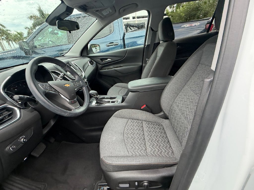 Used 2024 Chevrolet Equinox LT w/ LPO, Cargo Package FWD image 7