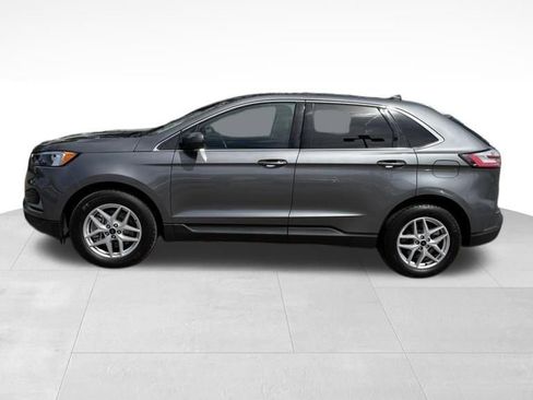 Used 2024 Ford Edge SEL image 3