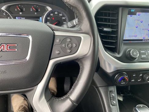 Used 2018 GMC Acadia SLT image 17