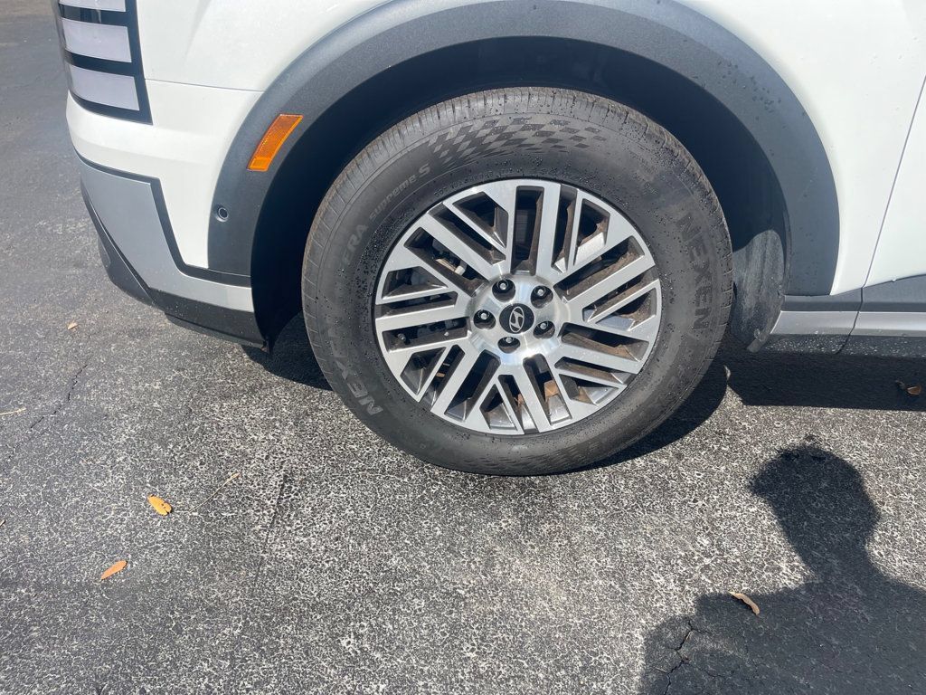 Used 2026 Hyundai Palisade SEL FWD image 10