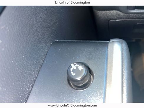 Used 2022 Toyota Highlander XLE image 43