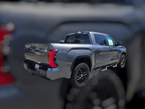 Used 2024 Toyota Tundra Limited image 7