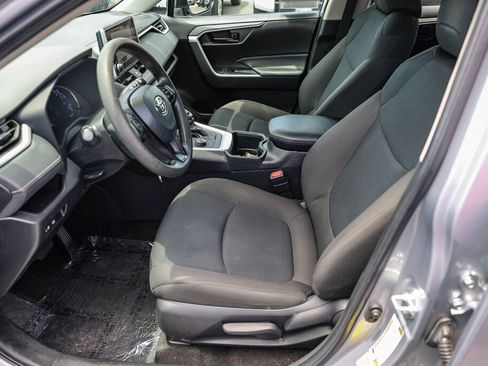 Certified 2024 Toyota RAV4 LE AWD/4WD image 11