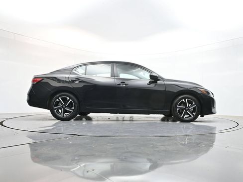 Used 2024 Nissan Sentra SV FWD image 39