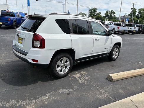 Used 2014 Jeep Compass Sport w/ Power Value Group FWD image 4
