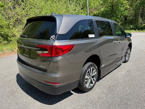 Used 2022 Honda Odyssey Touring image 6