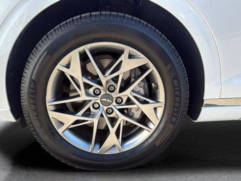 Used 2023 Genesis GV70 2.5T w/ Advanced Package AWD/4WD image 43
