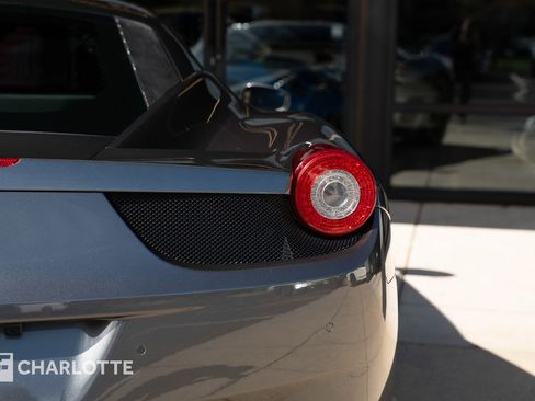 Used 2010 Ferrari 458 Italia Coupe image 15
