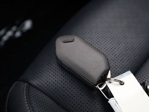 Certified 2024 Kia Sorento S image 33