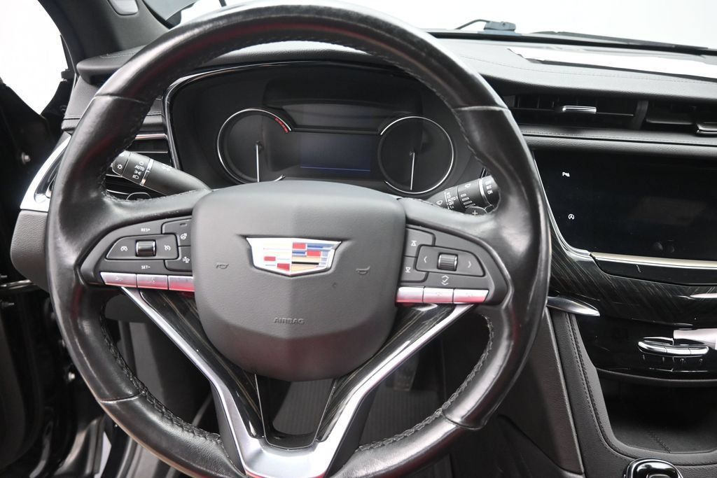 Used 2021 Cadillac XT6 Premium Luxury AWD/4WD image 24