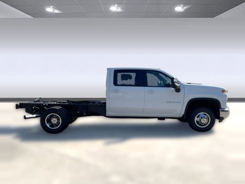 New 2026 Chevrolet Silverado 3500 LT w/ Convenience Package image 7