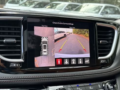 New 2026 Chrysler Pacifica Pinnacle image 34