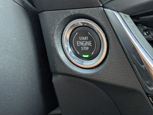 Used 2025 Buick Encore GX Sport Touring w/ Advanced Technology Package FWD image 29