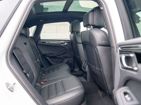 New 2026 Porsche Macan Turbo AWD/4WD image 25