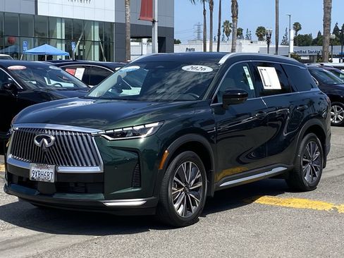 Certified 2026 INFINITI QX60 Luxe AWD/4WD image 2