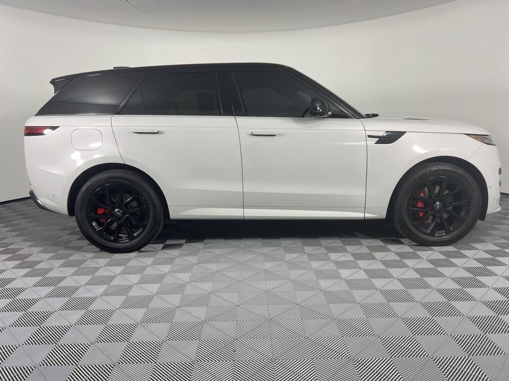 Used 2023 Land Rover Range Rover Sport SE Dynamic AWD/4WD image 9