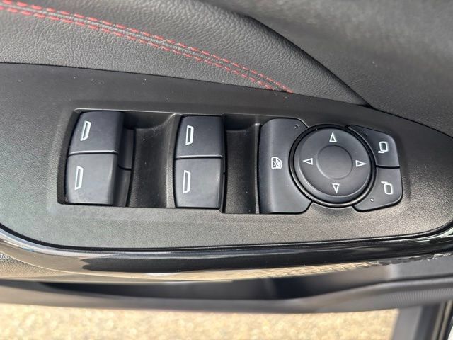 Used 2024 Chevrolet Trax RS w/ Sunroof Package FWD image 14