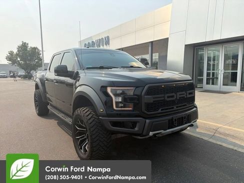 Used 2018 Ford F150 Raptor w/ Equipment Group 802A Luxury AWD/4WD image 3