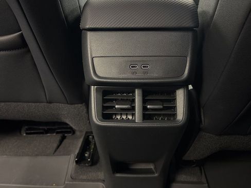 New 2026 Chevrolet Equinox LT w/ Convenience Package II FWD image 20