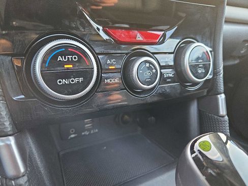 Used 2022 Subaru Forester Limited image 25