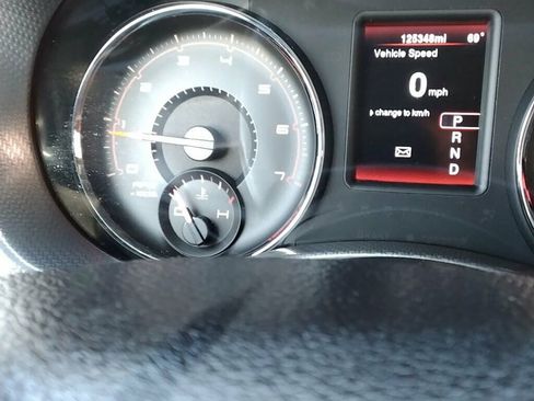 Used 2014 Dodge Charger SE RWD image 12