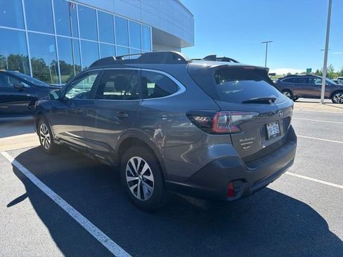 Used 2020 Subaru Outback Premium AWD/4WD image 4