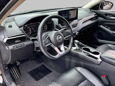 Used 2023 Nissan Altima 2.5 SR w/ SR Premium Package FWD image 18