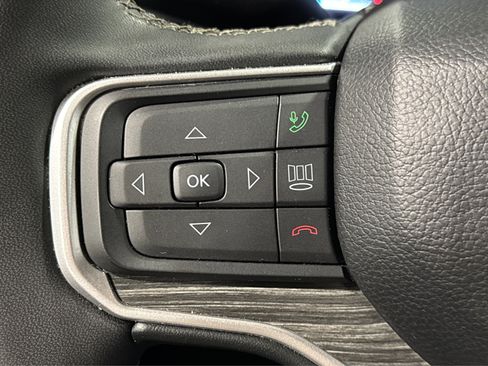 Used 2024 Jeep Wagoneer Series II w/ Flexible Seating Group image 25