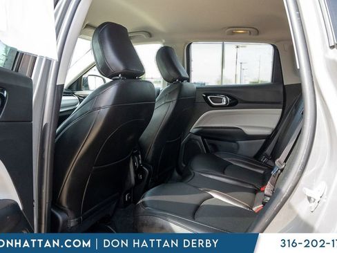 Used 2022 Jeep Compass Limited AWD/4WD image 19