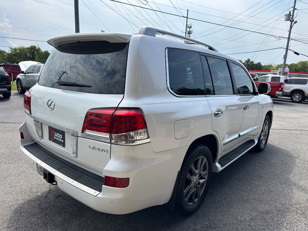 Used 2013 Lexus LX 570 4WD image 9