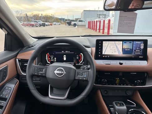 New 2026 Nissan Rogue Platinum w/ Platinum Premium Package AWD/4WD image 12