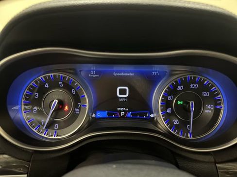 Used 2019 Chrysler 300 Touring L w/ Quick Order Package 22F RWD image 11