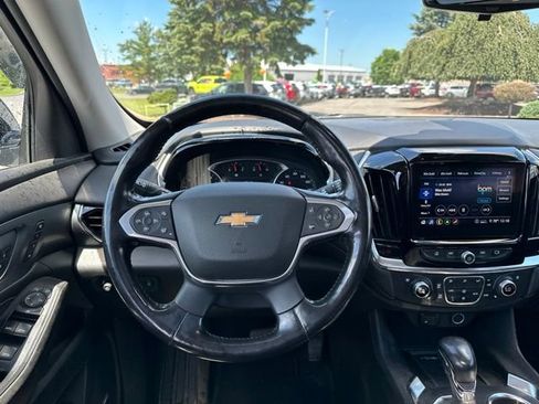 Used 2021 Chevrolet Traverse Premier w/ Redline Edition AWD/4WD image 15