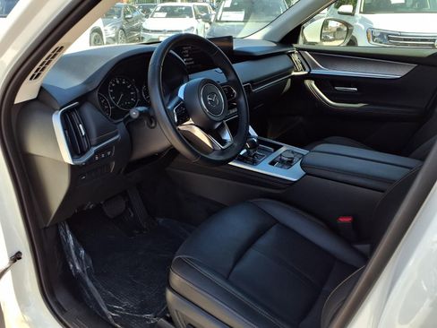 Certified 2025 MAZDA CX-90 3.3 Turbo w/ Preferred Package image 16