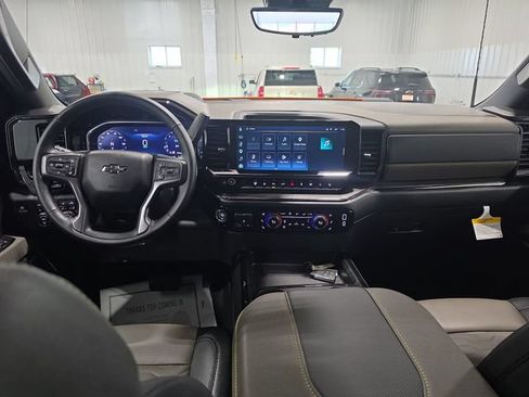 Used 2026 Chevrolet Silverado 2500 ZR2 AWD/4WD image 9
