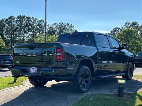 New 2026 RAM 1500 4x4 Crew Cab image 7