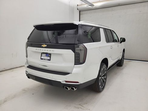 New 2025 Chevrolet Suburban High Country image 26