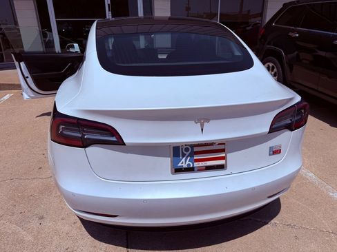 Used 2019 Tesla Model 3 Standard Range Plus RWD image 21