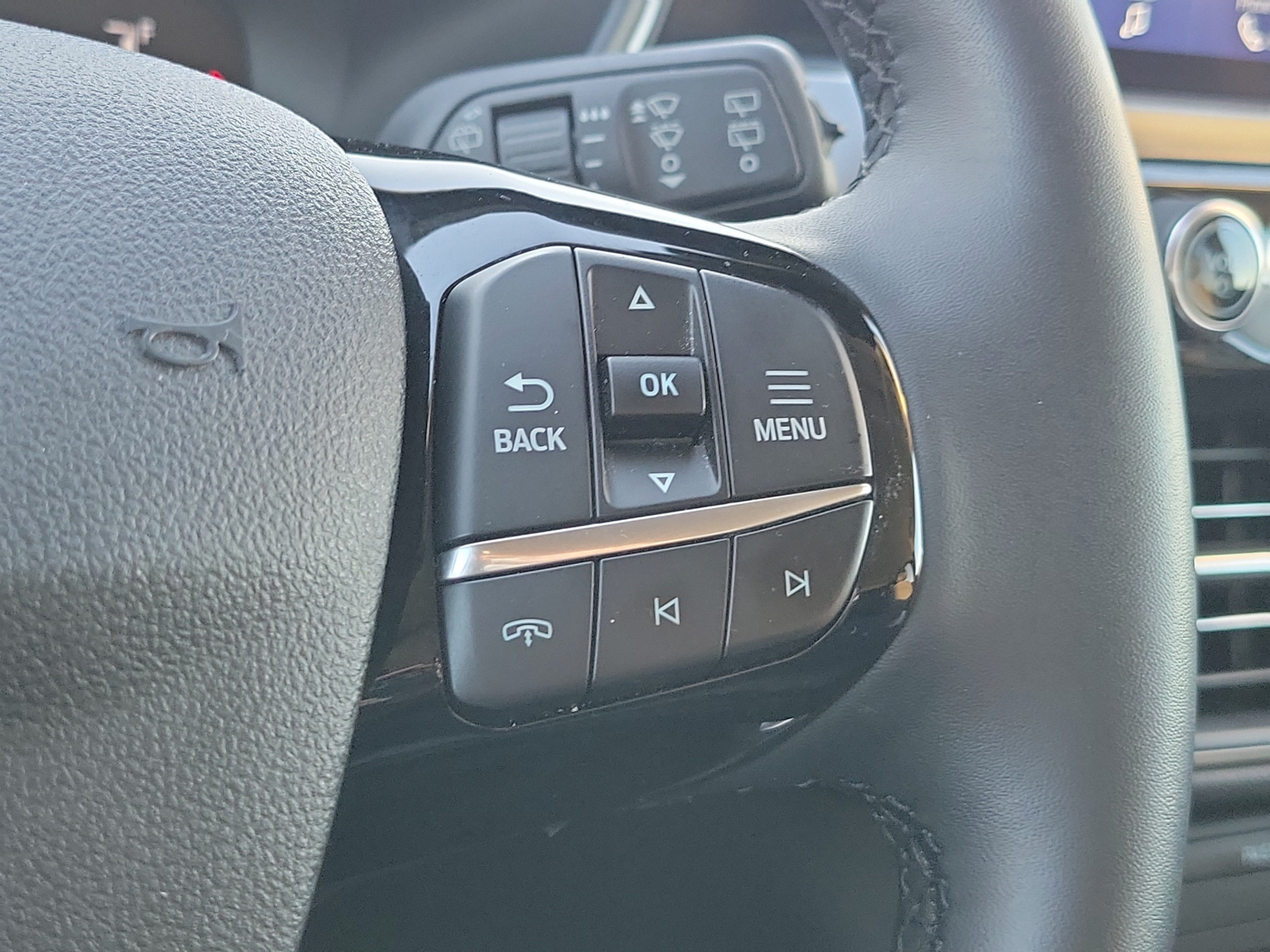 Used 2023 Ford Escape Active AWD/4WD image 26