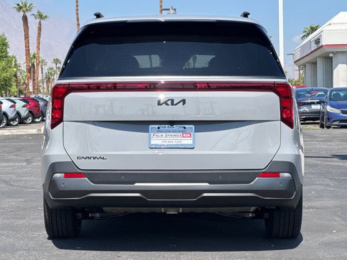 New 2026 Kia Carnival SX w/ SX Dark Edition Package image 4