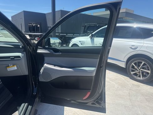 New 2025 Hyundai Palisade SEL image 12