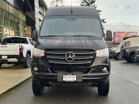 Used 2019 Mercedes-Benz Sprinter 2500 image 8