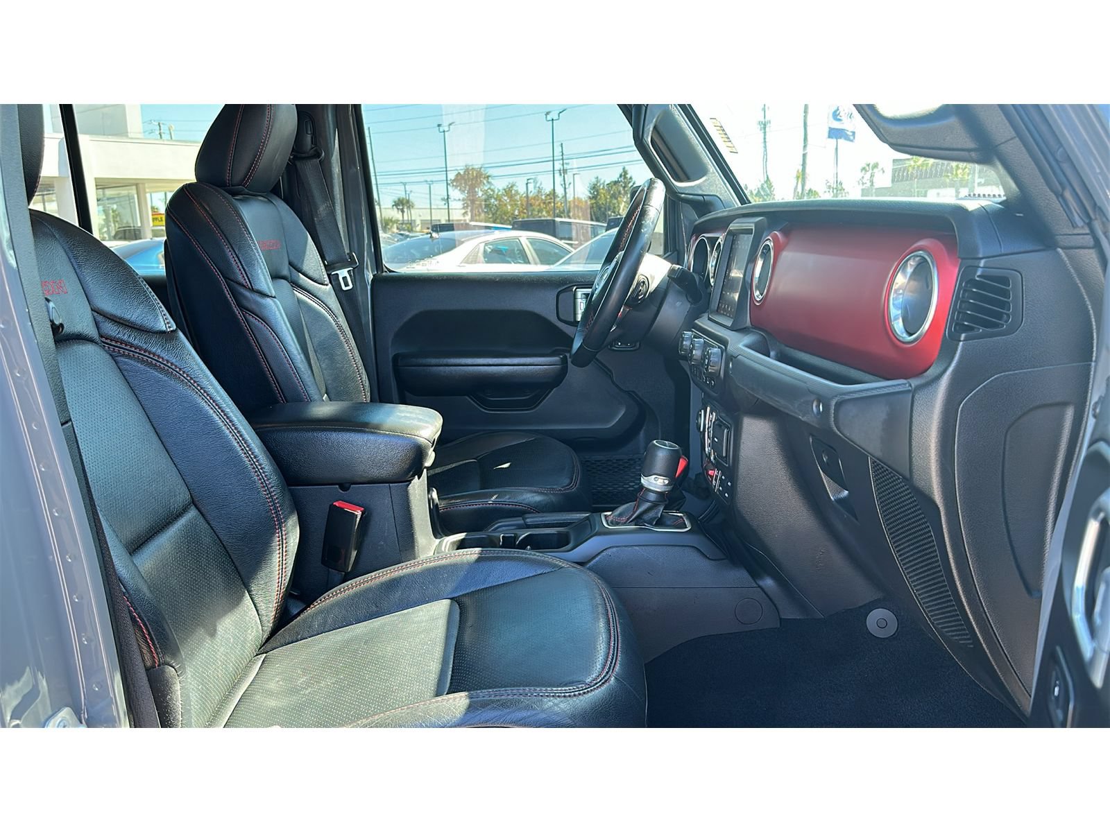 Used 2021 Jeep Gladiator Rubicon AWD/4WD image 24