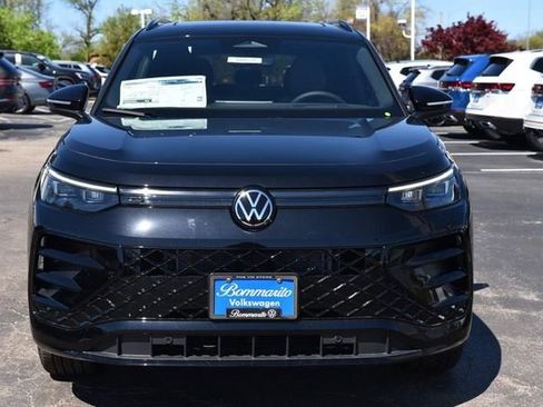 New 2026 Volkswagen Tiguan SE R-Line image 4