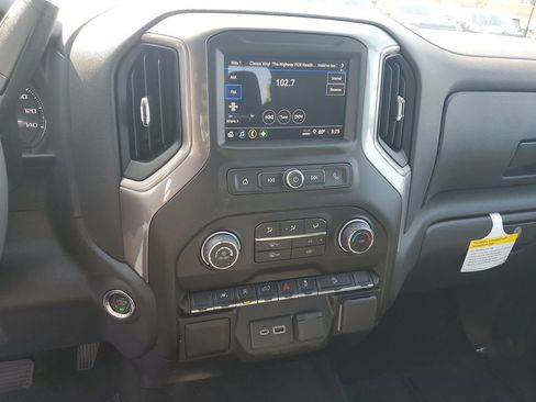 New 2026 Chevrolet Silverado 1500 Custom Trail Boss AWD/4WD image 24